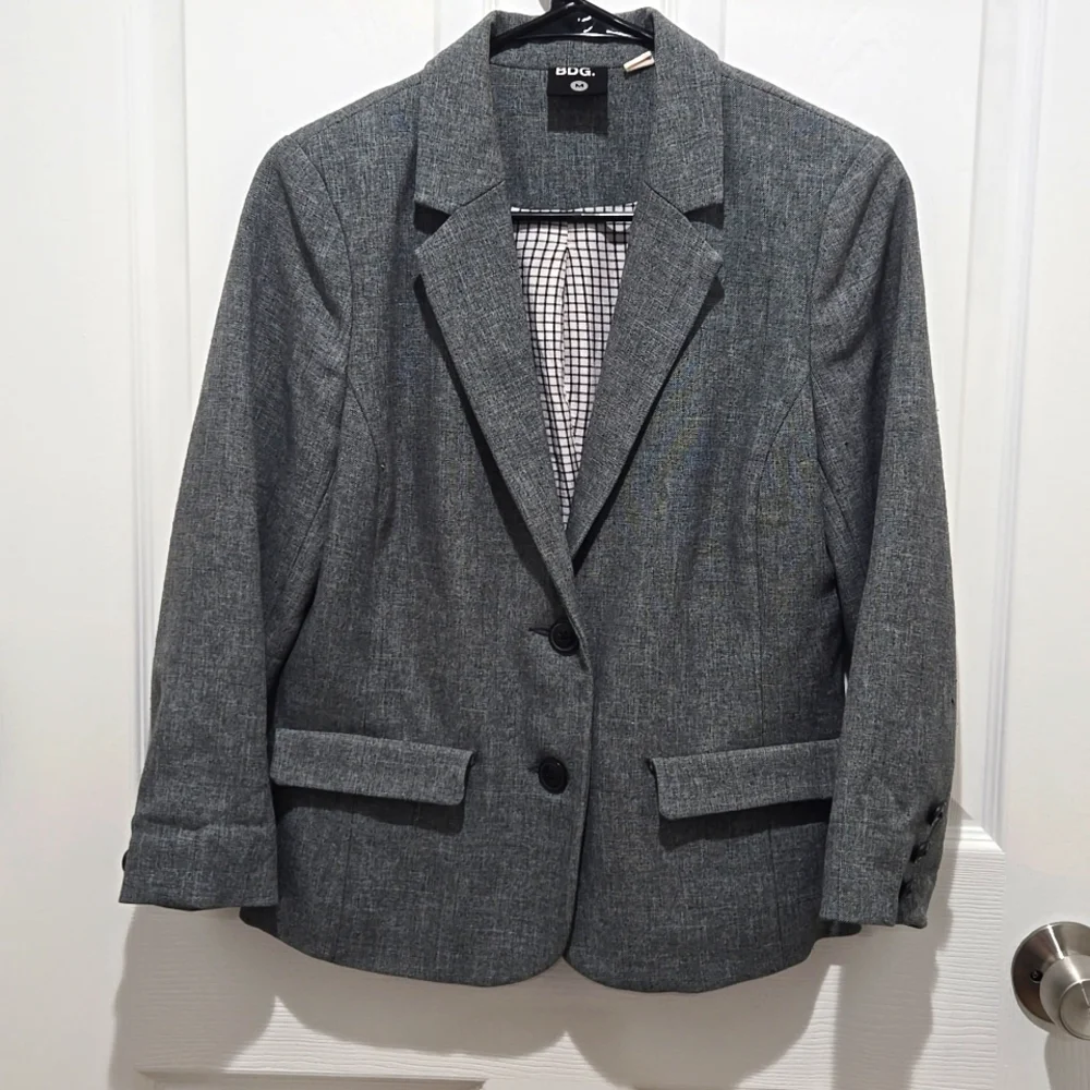 BDG women's gray, fully lined jacket, two front pockets,  button down. S…